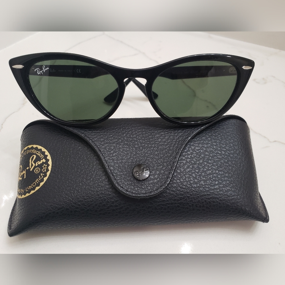 Nina Cateye Ray Bans Sunglasses in Black